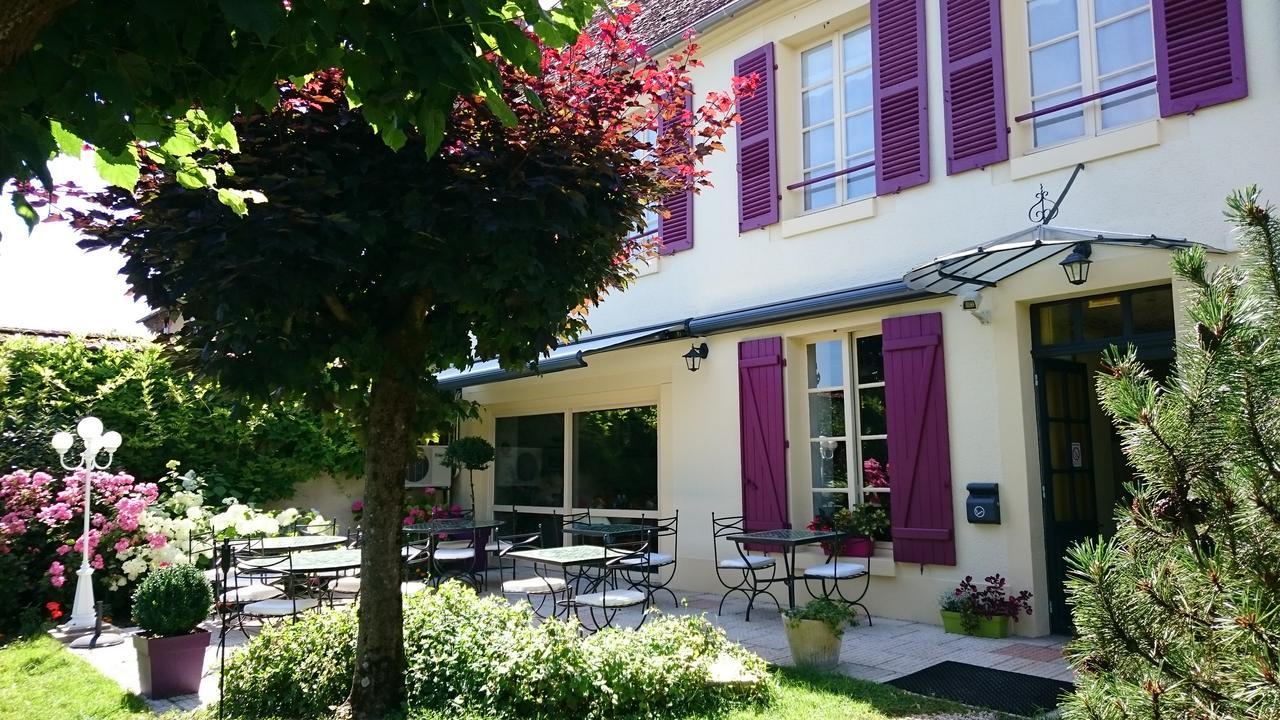 Logis - Hotel Restaurant Les Tilleuls Saint-Florentin  Exterior foto